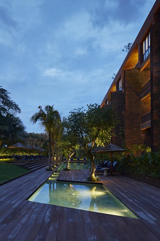 Katamama Suites At Desa Potato Head Семиньяк Экстерьер фото